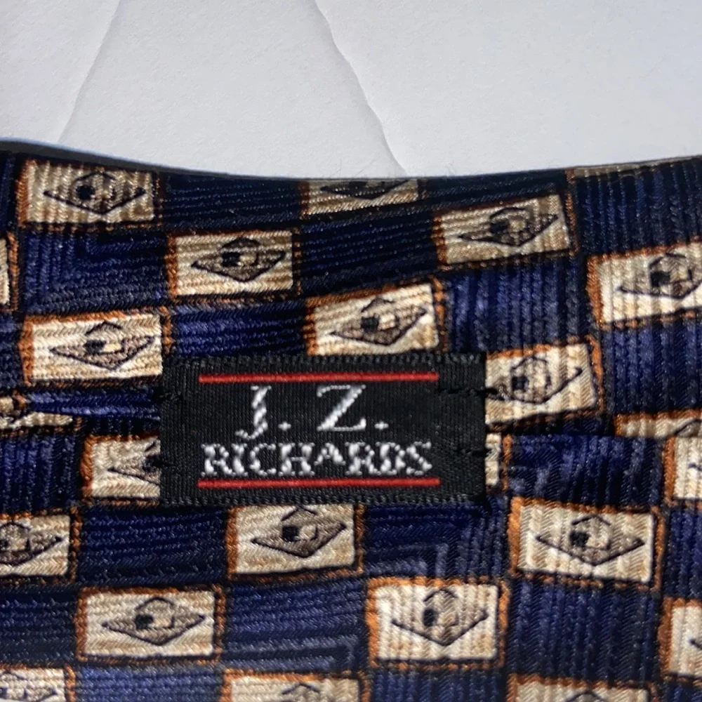 J.Z. Richards silk hand crafted in America neck tie.